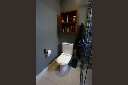 Casa à venda com 447m², 4 quartos e 2 vagas Casa à venda com 447m², 4 quartos e 2 vagasBanheiro da Suíte 3