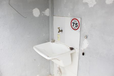 Casa para alugar com 39m², 1 quarto e sem vagaÁrea de serviço