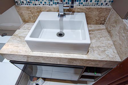 Apartamento à venda com 150m², 3 quartos e 2 vagasBanheiro