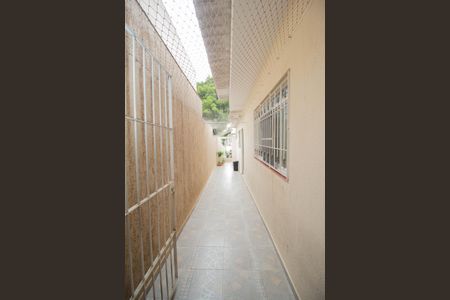 Casa à venda com 244m², 2 quartos e sem vaga Casa à venda com 244m², 2 quartos e sem vagaCorredor