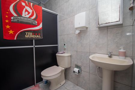 Casa à venda com 244m², 2 quartos e sem vaga Casa à venda com 244m², 2 quartos e sem vagaBanheiro