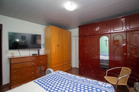 Casa à venda com 244m², 2 quartos e sem vaga Casa à venda com 244m², 2 quartos e sem vagaSuíte