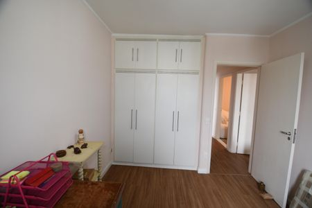 Apartamento à venda com 140m², 3 quartos e 1 vagaQuarto 2