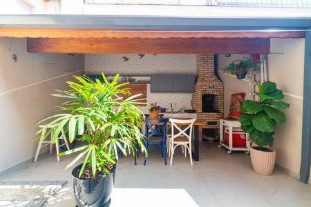 Casa à venda com 145m², 3 quartos e 4 vagasChurrasqueira