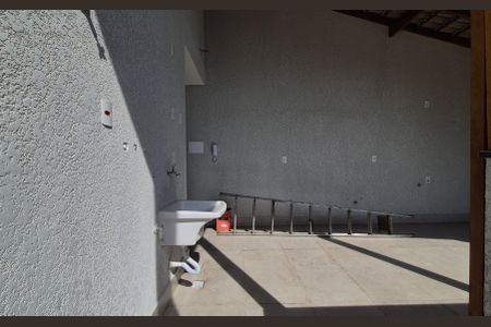 Apartamento à venda com 140m², 3 quartos e 2 vagas Apartamento à venda com 140m², 3 quartos e 2 vagasÁrea de Serviço