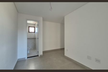 Apartamento à venda com 140m², 3 quartos e 2 vagas Apartamento à venda com 140m², 3 quartos e 2 vagasSuíte