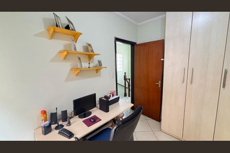 Casa à venda com 152m², 3 quartos e 3 vagas Casa à venda com 152m², 3 quartos e 3 vagasQuarto 1