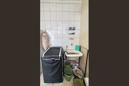 Casa à venda com 152m², 3 quartos e 3 vagas Casa à venda com 152m², 3 quartos e 3 vagasÁrea de Serviço