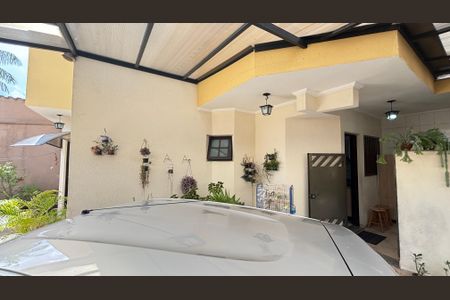 Casa à venda com 152m², 3 quartos e 3 vagas Casa à venda com 152m², 3 quartos e 3 vagasGaragem - Quintal