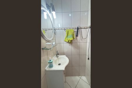 Casa à venda com 152m², 3 quartos e 3 vagas Casa à venda com 152m², 3 quartos e 3 vagasBanheiro