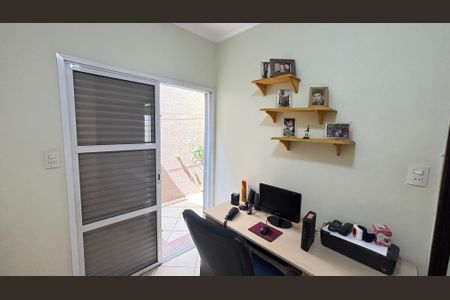 Casa à venda com 152m², 3 quartos e 3 vagas Casa à venda com 152m², 3 quartos e 3 vagasQuarto 1