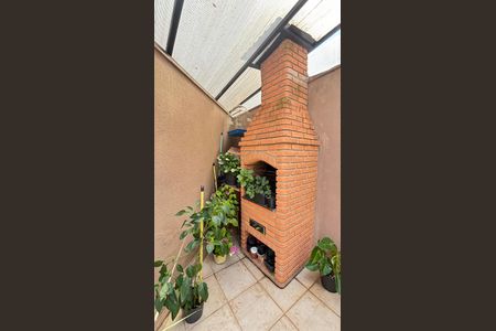 Casa à venda com 152m², 3 quartos e 3 vagas Casa à venda com 152m², 3 quartos e 3 vagasGaragem - Quintal