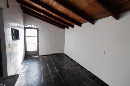 Casa à venda com 100m², 2 quartos e 2 vagas Casa à venda com 100m², 2 quartos e 2 vagasCozinha