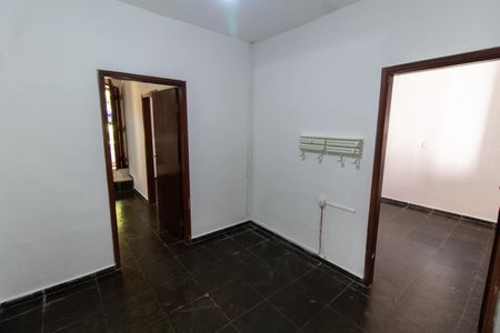 Casa à venda com 100m², 2 quartos e 2 vagas Casa à venda com 100m², 2 quartos e 2 vagasCopa