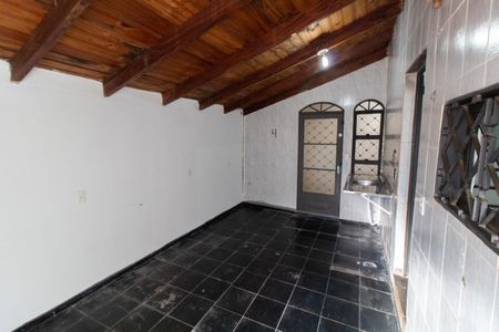 Casa à venda com 100m², 2 quartos e 2 vagas Casa à venda com 100m², 2 quartos e 2 vagasCozinha