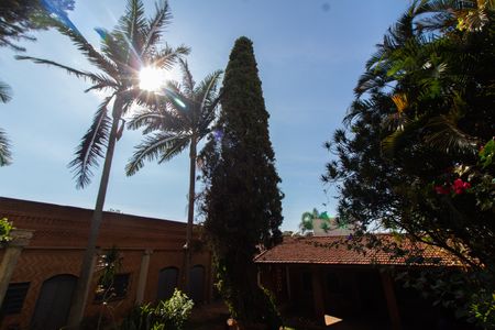 Casa à venda com 100m², 2 quartos e 2 vagas Casa à venda com 100m², 2 quartos e 2 vagasÁrea Externa