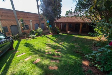 Casa à venda com 100m², 2 quartos e 2 vagas Casa à venda com 100m², 2 quartos e 2 vagasÁrea Externa