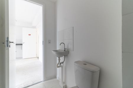 Apartamento à venda com 39m², 2 quartos e sem vaga Apartamento à venda com 39m², 2 quartos e sem vagaBanheiro