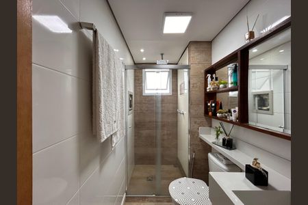 Apartamento à venda com 65m², 2 quartos e 1 vaga Apartamento à venda com 65m², 2 quartos e 1 vagaBanheiro da Suíte