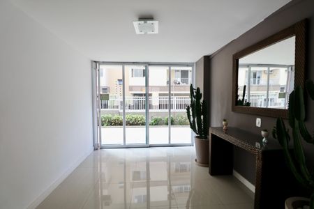 Apartamento para alugar com 100m², 2 quartos e 1 vaga Apartamento para alugar com 100m², 2 quartos e 1 vagaHall de entrada