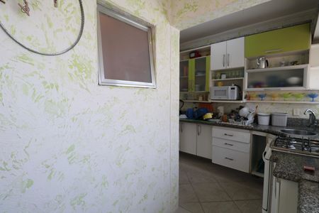 Apartamento para alugar com 100m², 2 quartos e 1 vaga Apartamento para alugar com 100m², 2 quartos e 1 vagaÁrea de Serviço