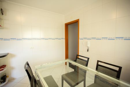 Casa à venda com 201m², 3 quartos e 6 vagas Casa à venda com 201m², 3 quartos e 6 vagasCozinha