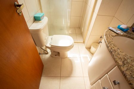 Casa à venda com 201m², 3 quartos e 6 vagas Casa à venda com 201m², 3 quartos e 6 vagasBanheiro