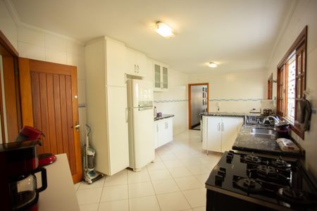 Casa à venda com 201m², 3 quartos e 6 vagas Casa à venda com 201m², 3 quartos e 6 vagasCozinha
