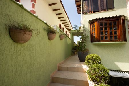 Casa à venda com 201m², 3 quartos e 6 vagas Casa à venda com 201m², 3 quartos e 6 vagasÁREA EXTERNA