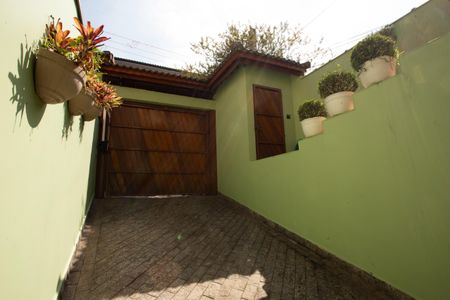 Casa à venda com 201m², 3 quartos e 6 vagas Casa à venda com 201m², 3 quartos e 6 vagasÁREA EXTERNA