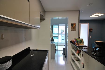 Apartamento à venda com 70m², 2 quartos e 2 vagasCozinha