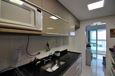 Apartamento à venda com 70m², 2 quartos e 2 vagasCozinha