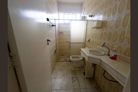 Casa à venda com 360m², 5 quartos e 4 vagasBanheiro 2