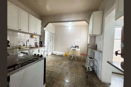 Casa à venda com 360m², 5 quartos e 4 vagasCozinha