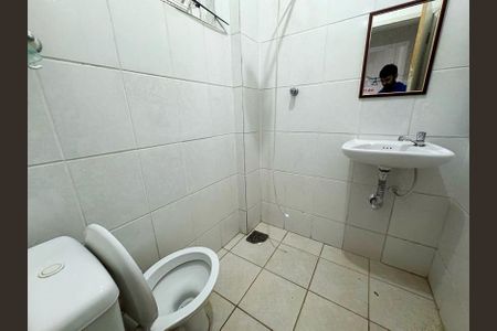 Casa à venda com 360m², 5 quartos e 4 vagasBanheiro de Serviço