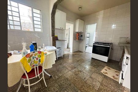 Casa à venda com 360m², 5 quartos e 4 vagasCozinha
