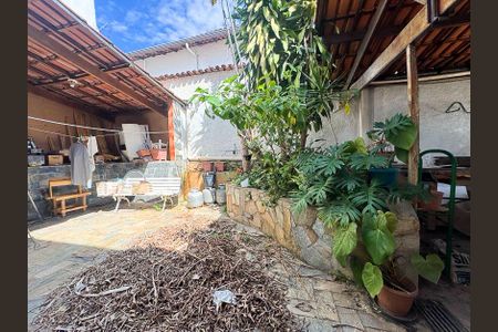 Casa à venda com 360m², 5 quartos e 4 vagasÁrea Gourmet