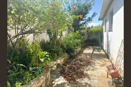 Casa à venda com 360m², 5 quartos e 4 vagasQuintal