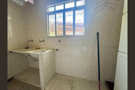 Casa à venda com 360m², 5 quartos e 4 vagasÁrea de Serviço