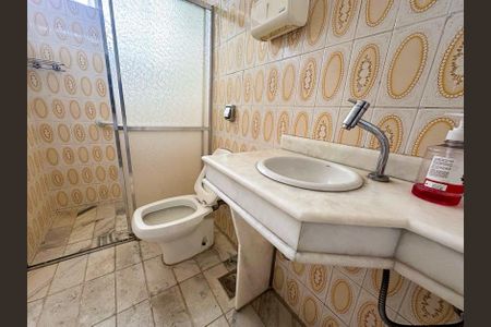 Casa à venda com 360m², 5 quartos e 4 vagasBanheiro 2