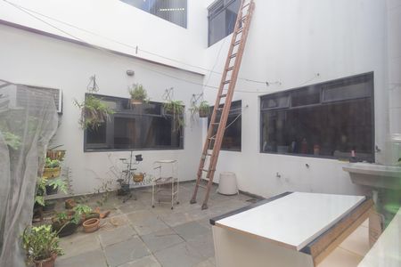 Casa à venda com 180m², 4 quartos e 3 vagasÁrea de Serviço