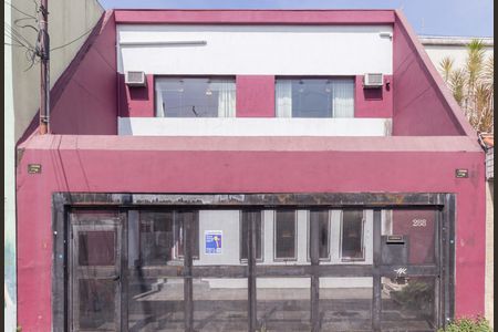 Casa à venda com 180m², 4 quartos e 3 vagasFachada