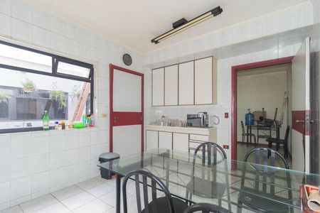 Casa à venda com 180m², 4 quartos e 3 vagasCozinha