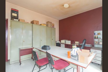 Casa à venda com 180m², 4 quartos e 3 vagasQuarto 1