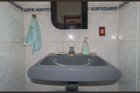 Casa à venda com 180m², 4 quartos e 3 vagasLavabo