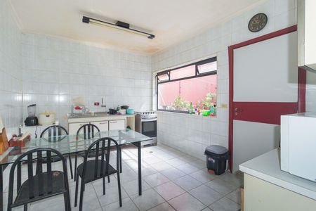 Casa à venda com 180m², 4 quartos e 3 vagasCozinha