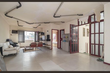 Casa à venda com 180m², 4 quartos e 3 vagasSala de Estar - Andar superior