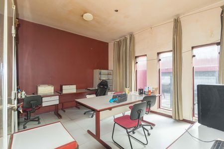 Casa à venda com 180m², 4 quartos e 3 vagasQuarto 1