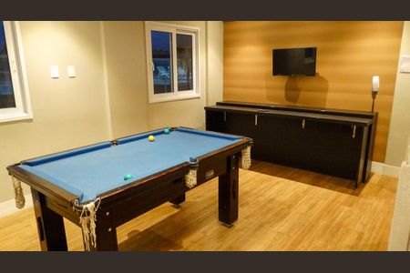 Apartamento à venda com 48m², 2 quartos e 1 vaga Apartamento à venda com 48m², 2 quartos e 1 vagaÁrea comum - Salão de Jogos