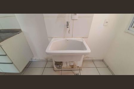 Apartamento à venda com 48m², 2 quartos e 1 vaga Apartamento à venda com 48m², 2 quartos e 1 vagaÁrea de Serviço